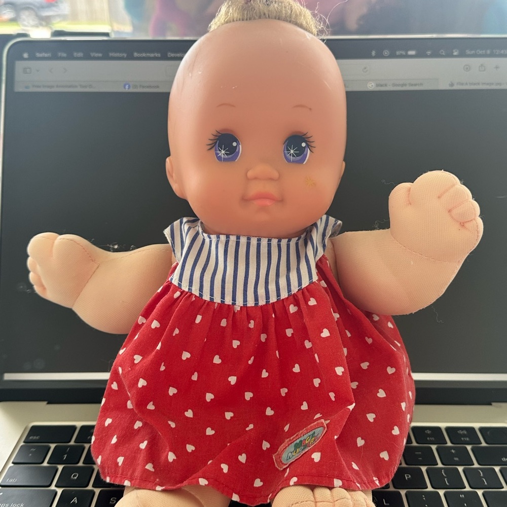 1989 Mattel Magic Nursery Baby Doll